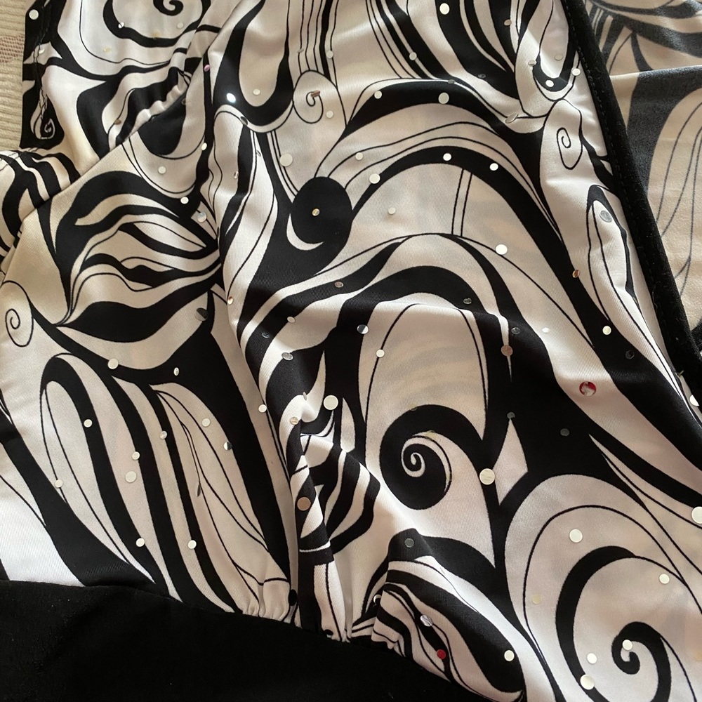 Top - Picture 3 of 6